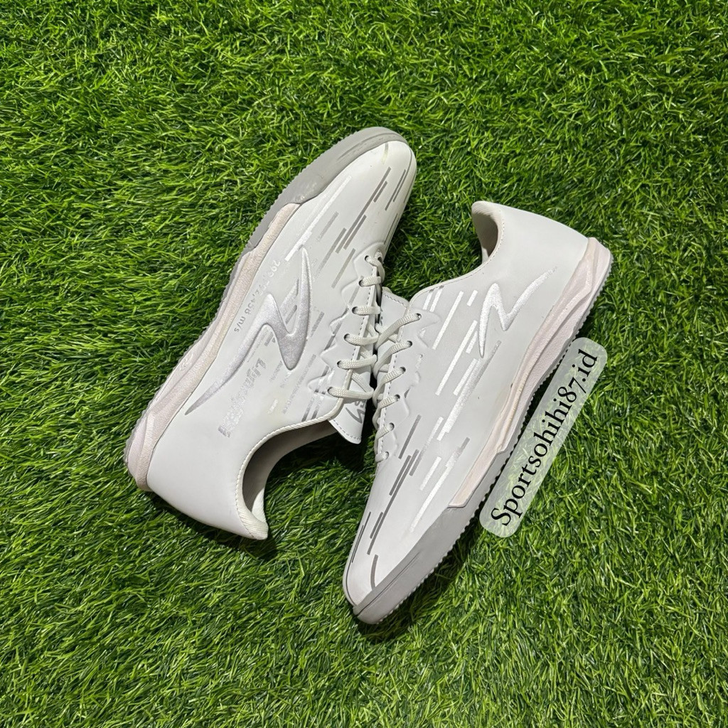 Specs Alpha  Sepatu Futsal Specs Alpha, Invinity keluaran Terbaru/Terbaru