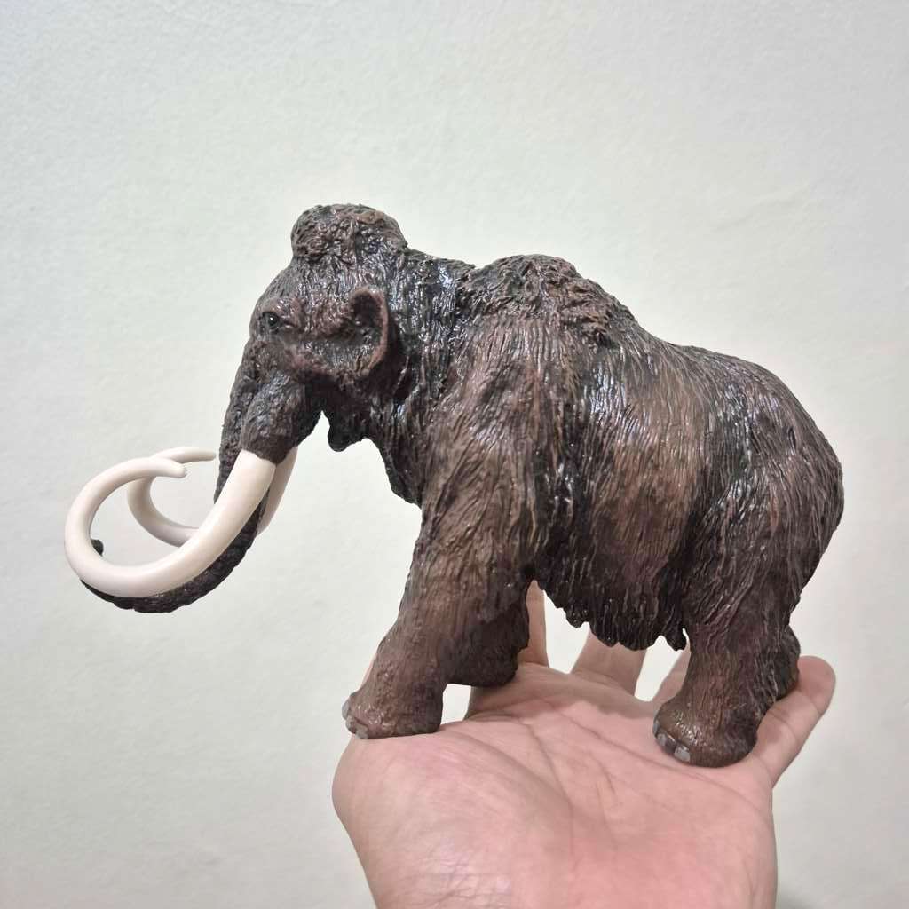 FERTUSHOP  Figur Hewan Mammoth Gajah Purba ice age PVC Miniatur detail rapi panjang 20cm