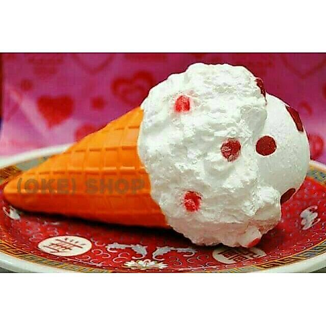 Squishy Es Cream Cone Jumbo