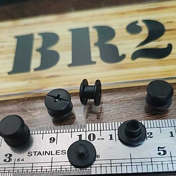 Baut Jilid buku 4 mm (obeng plus) warna black 1 pcs tinggi selinder 4 mm diameter 5 mm