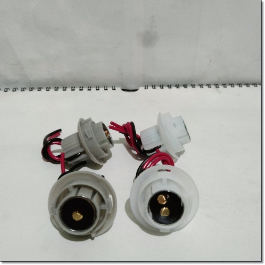 SOKET FITTING LAMPU SEIN SENJA REM MOTOR / MOBIL 1156 1157 12V 24V