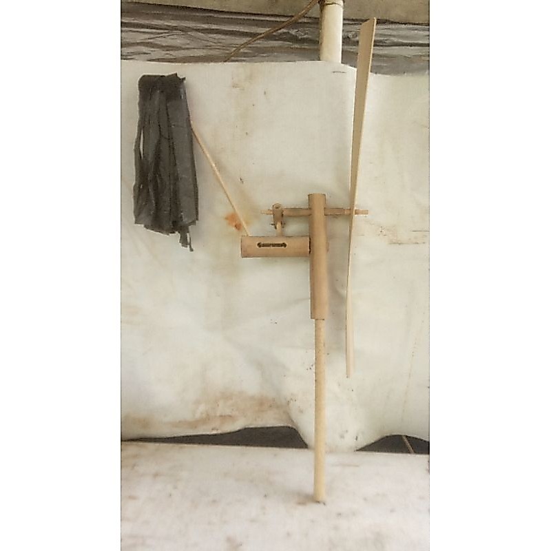 Kolecer/kincir angin bambu bunyi .