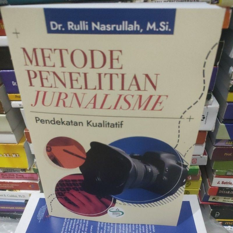 metode penelitian jurnalistik by Rulli Nasrullah .