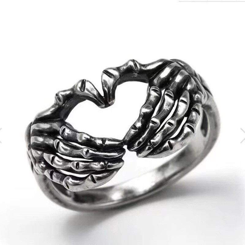 New Retro Skull Heart-Shaped Ladies Ring Fashion Men and Women Punk Style Hip-Hop Skull Heart Ring P