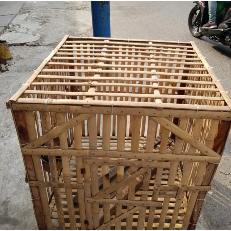 instant ongkir murah Kandang Ayam Lipat 71 x 80 cm Kandang Ayam Bambu Sangkar Ayam Jago