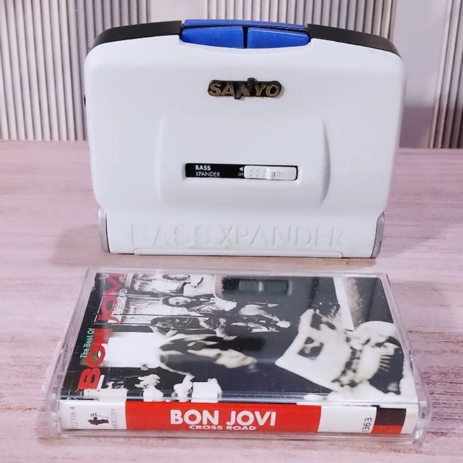 Walkman Stereo Cassette Player SANYO VIP-X11