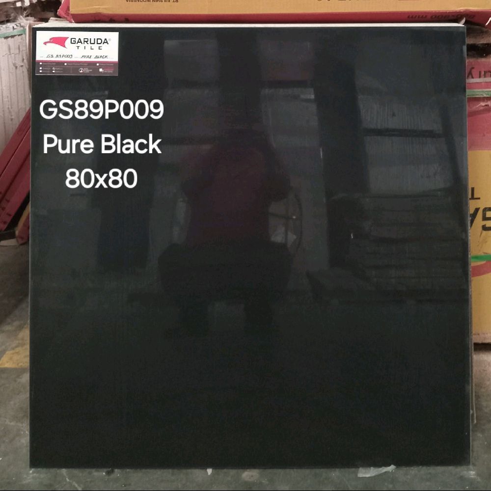 Granit Garuda 80x80 pure black