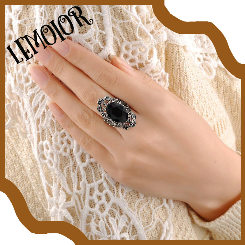 Cincin Renda Bunga Estetik Gelap Vintage
