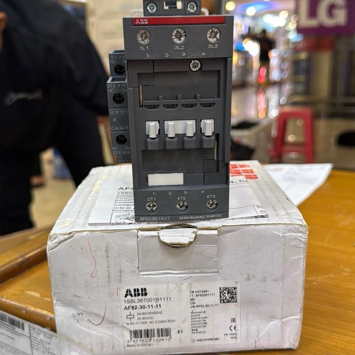 Kontaktor ABB AF52-30-11-11 100A 22kw 400v new
