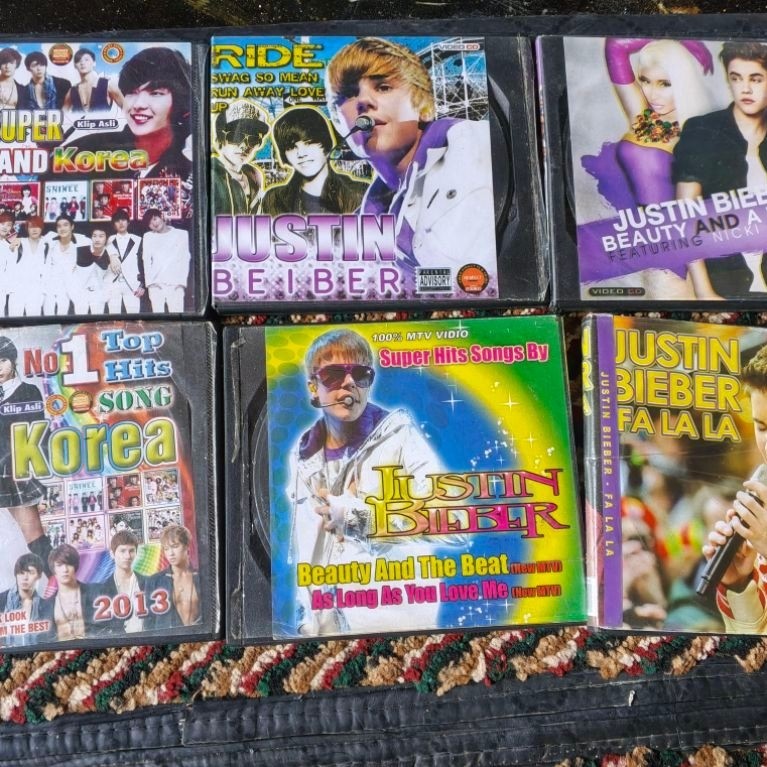 PL SECOND C D Justin Bieber jadul all+ box