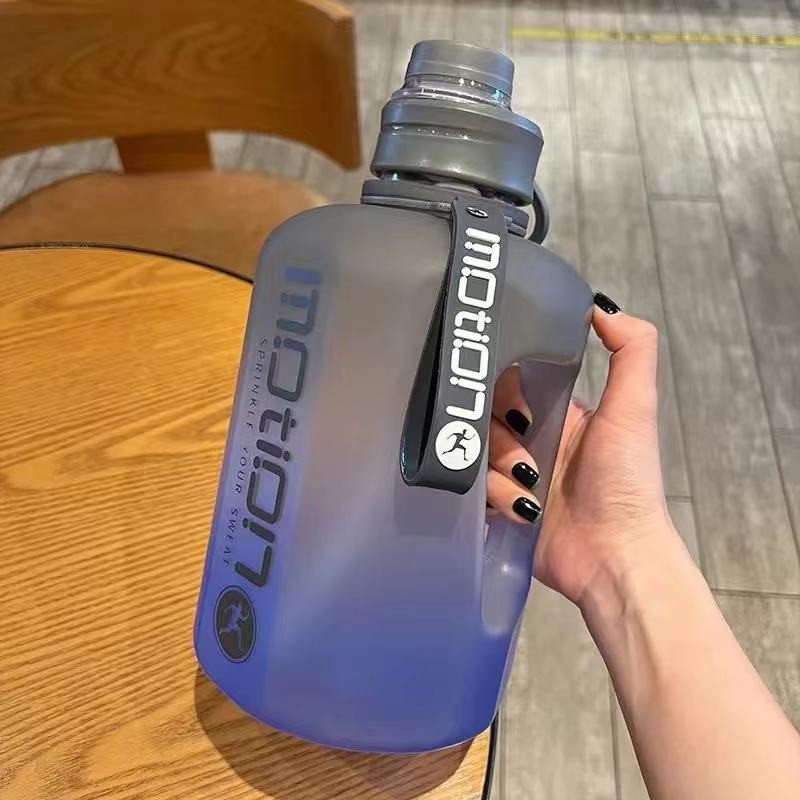 2.4 Liter Sports Water Bottle With Straw Large Capacity Fitness With Scale Graent Kettle Outdoor Pla
