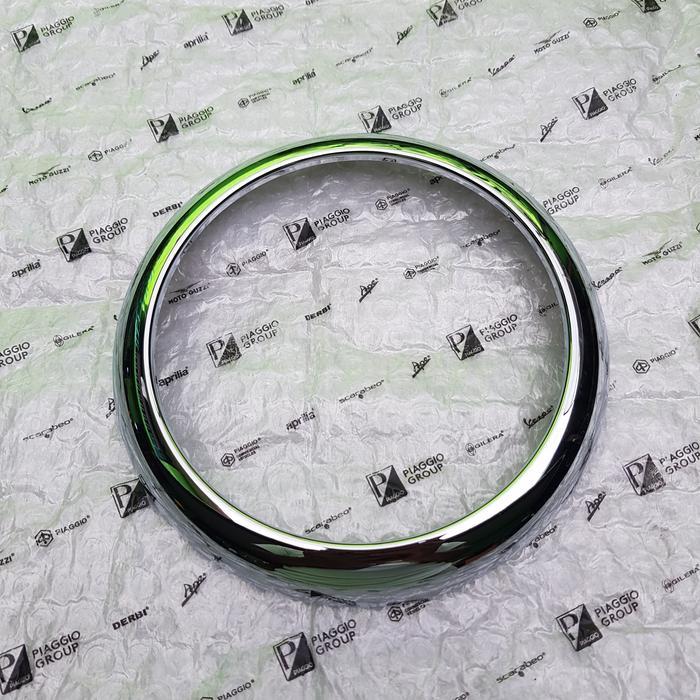 Headlamp Frame Vespa LXV TERBAIK...