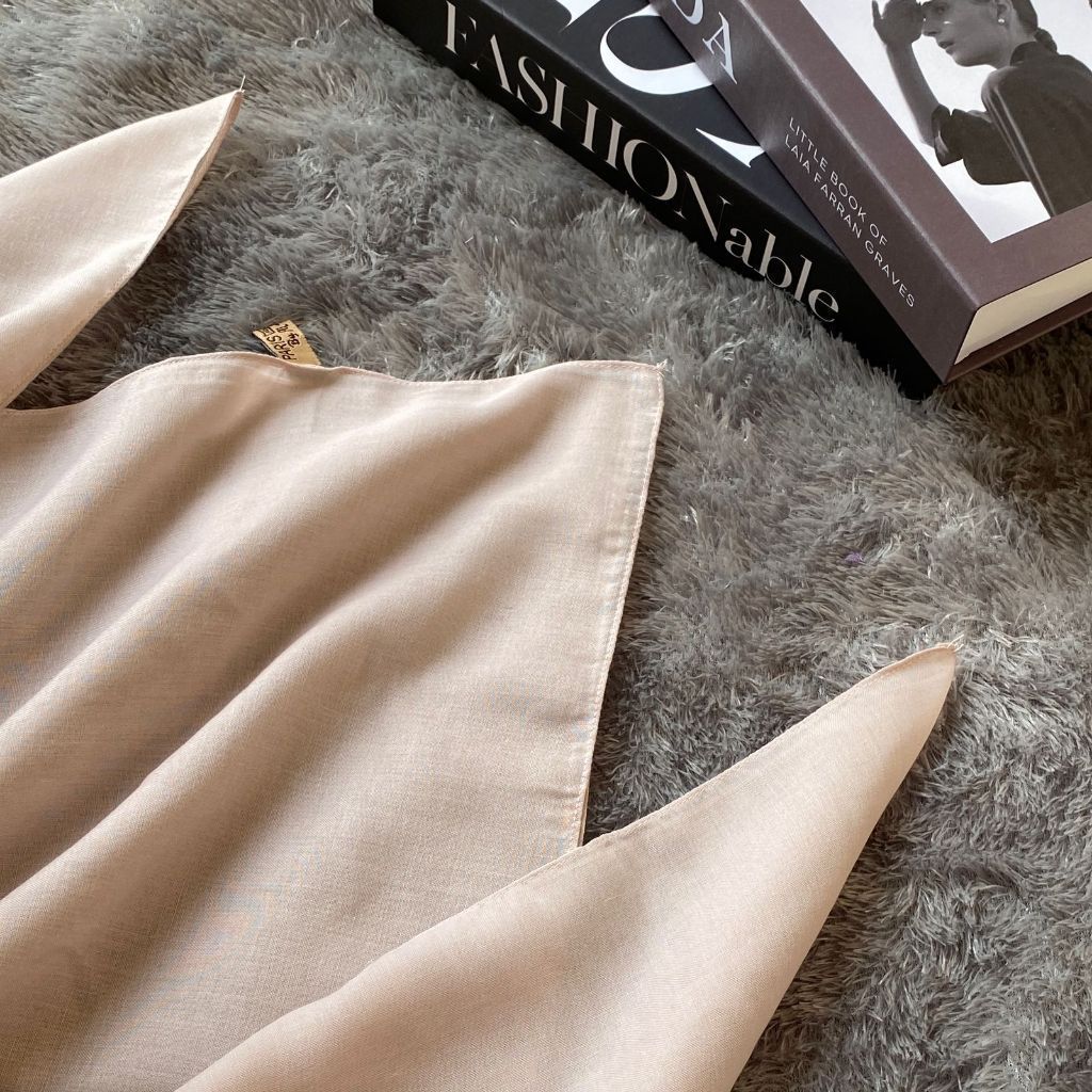 Hijab Paris Premium Almahira Terlaris Shopee Bahan Halus Berkualitas Hijab Segiempat Paris Premium A