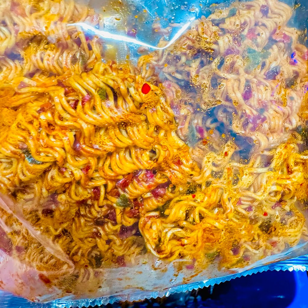 MIE KREMES // SNACK MIE KERING VIRAL Jajanan Jadul Jajanan Anak Sekolah 200 GRAM