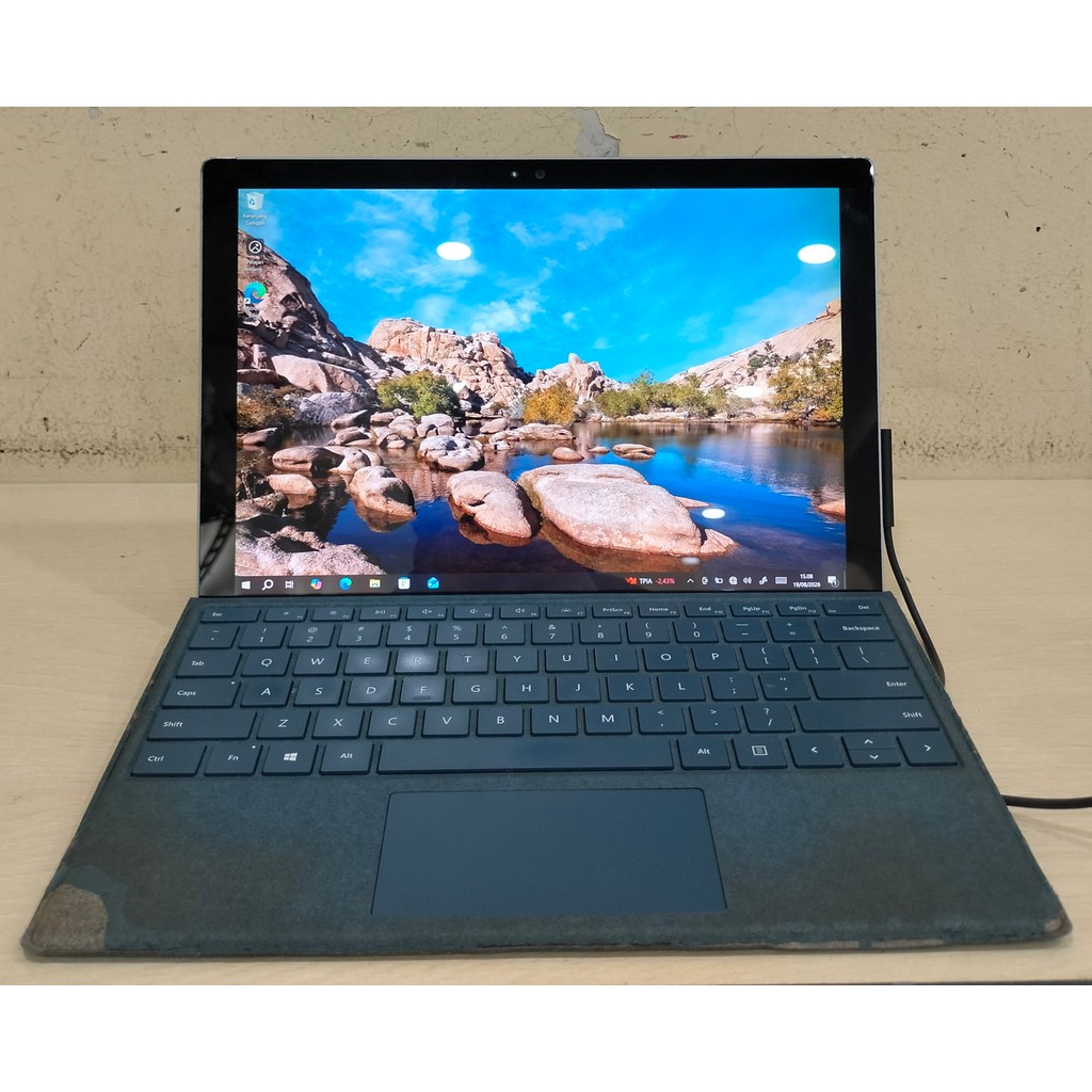 Microsoft surface pro 4 Intel core i7-6650U CPU ram 8 SSD 256 (70153)