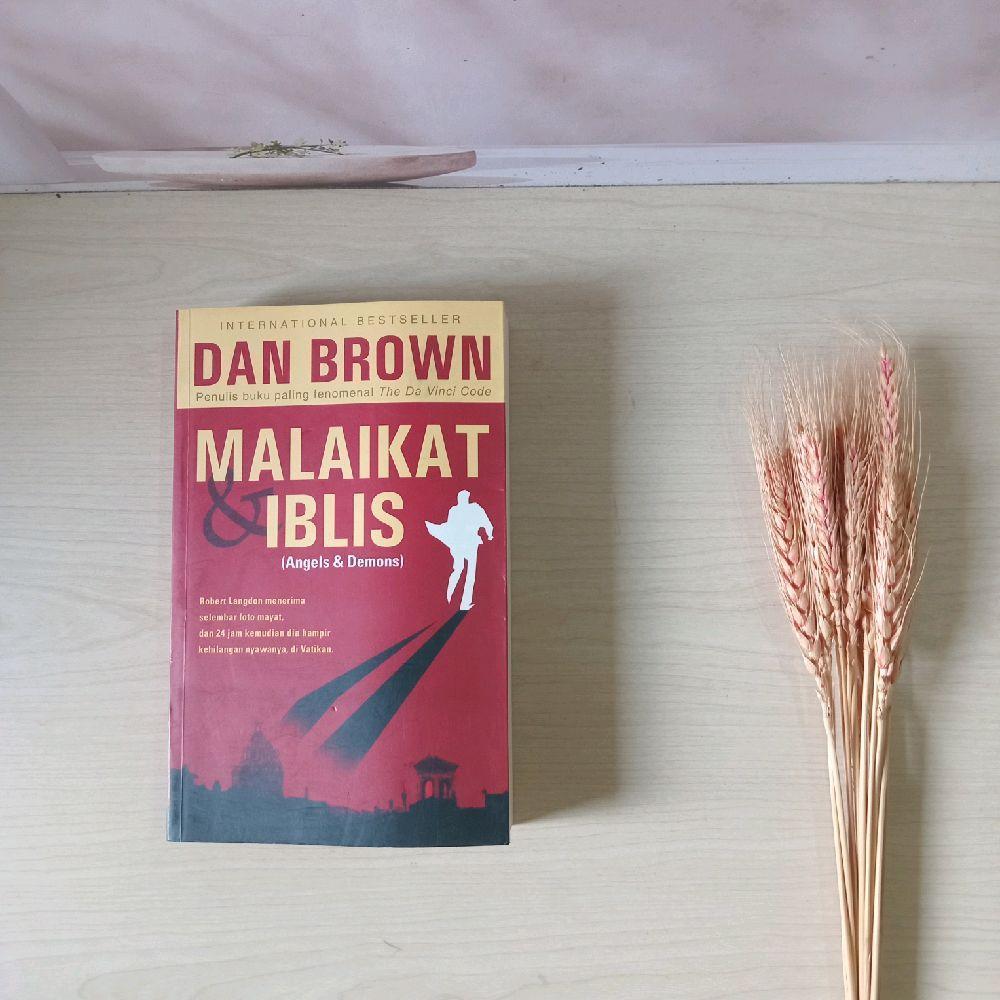 Novel Malaikat & Iblis - Dan Brown