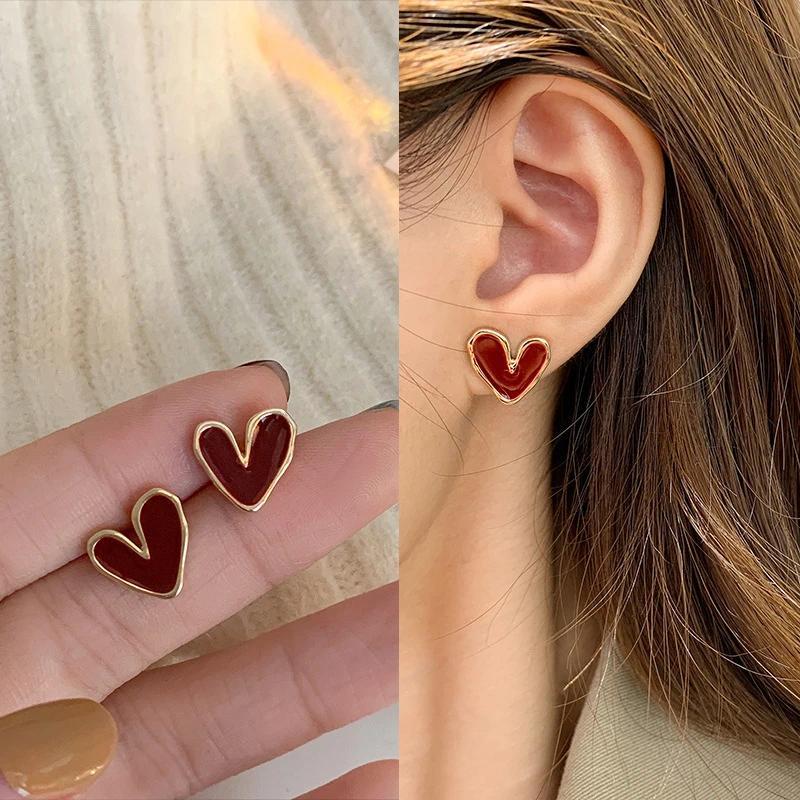 Simple Wine Red Love Stud Earrings for Women Fashion Sweet Irregular Heart Enamel Geometry Earrings 