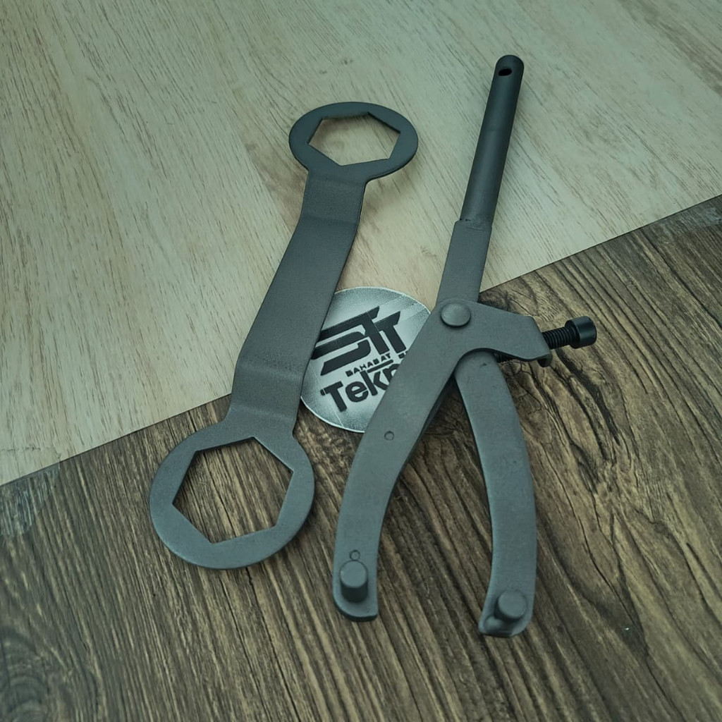 Kunci Treker CVT Tahanan dan Kunci Mur CVT 39 - 41 Paket Kunci Treker CVT Kunci Pully CVT