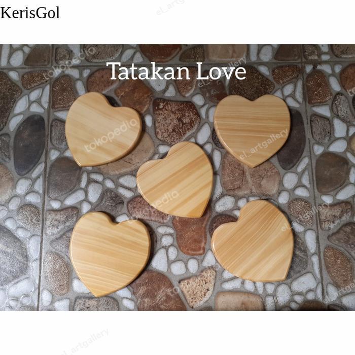 Tatakan Gelas Kayu Pinus Bentuk Love/ Tatakan Cangkir Bentuk Love antik