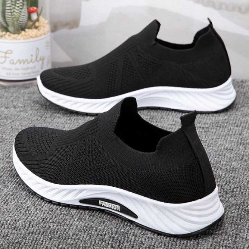 AURESTORE Sepatu Pria Slip On Sporty fashionable korea | Sepatu fashion pria slip on |Sepatu Sneaker