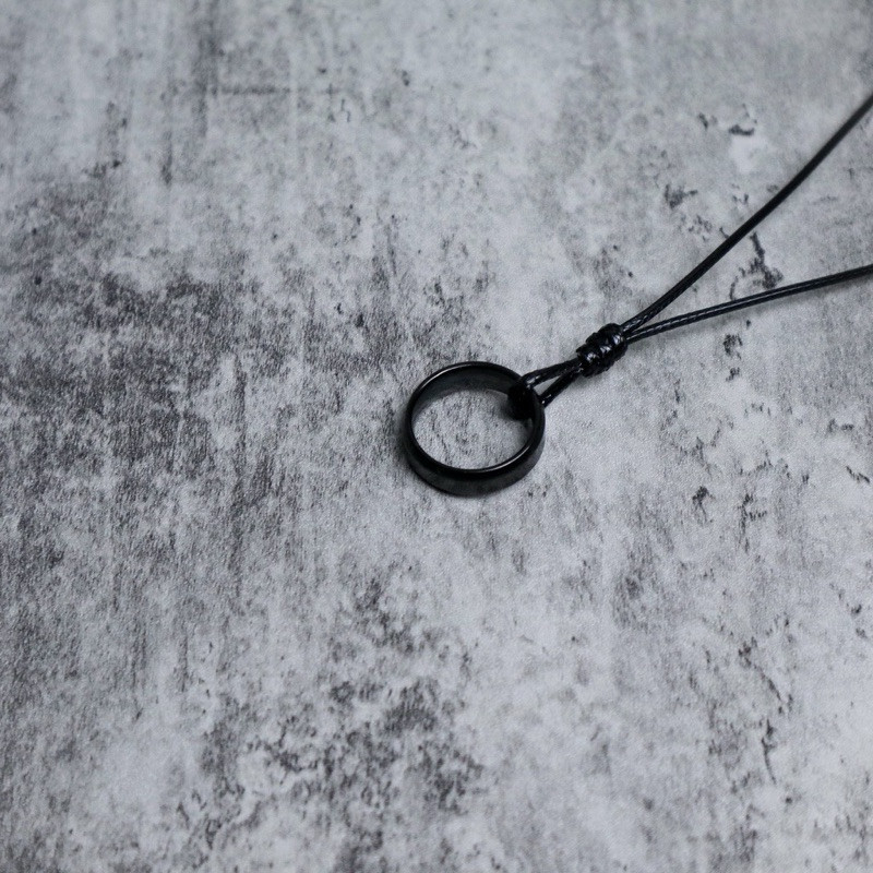 KALUNG TALI HITAM LIONTIN CINCIN PRIA WANITA