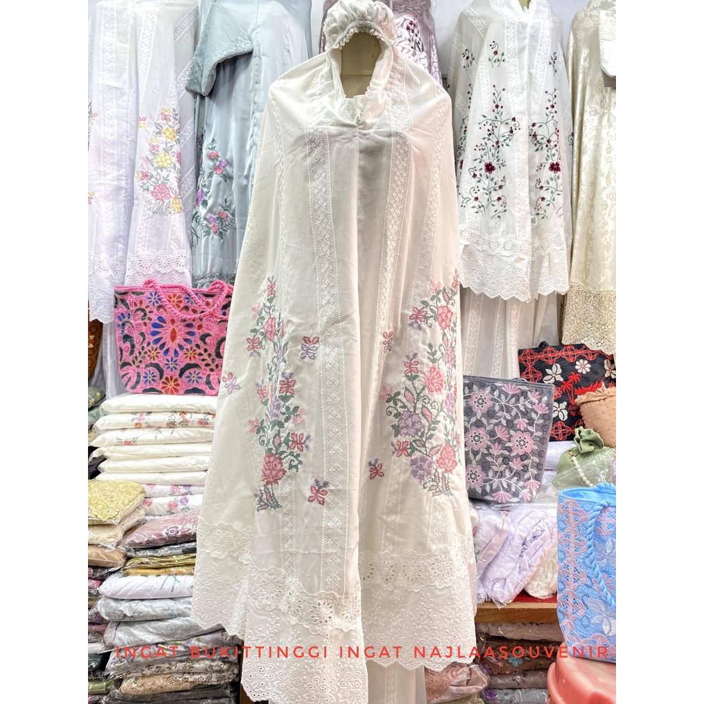MUKENA BORDIR STRIMIN BUKITTINGGI/MUKENA BORDIR KHAS MINANG BUKITTINGGI/MUKENA BORDIR BUKITTINGGI