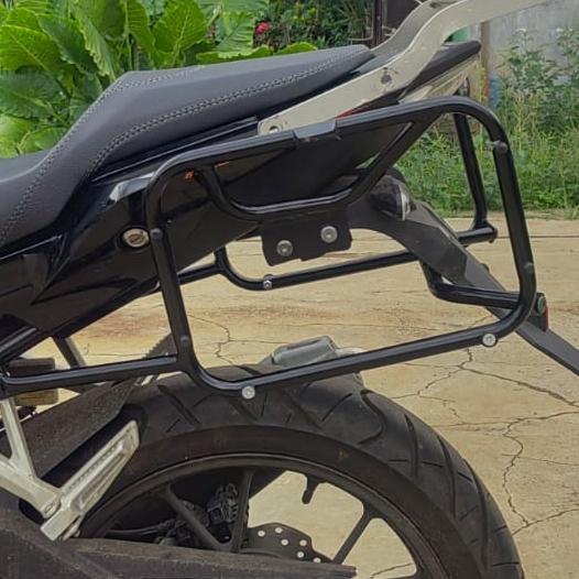 Bracket Sidebox Bracket Sidebag CB150X - Hitam