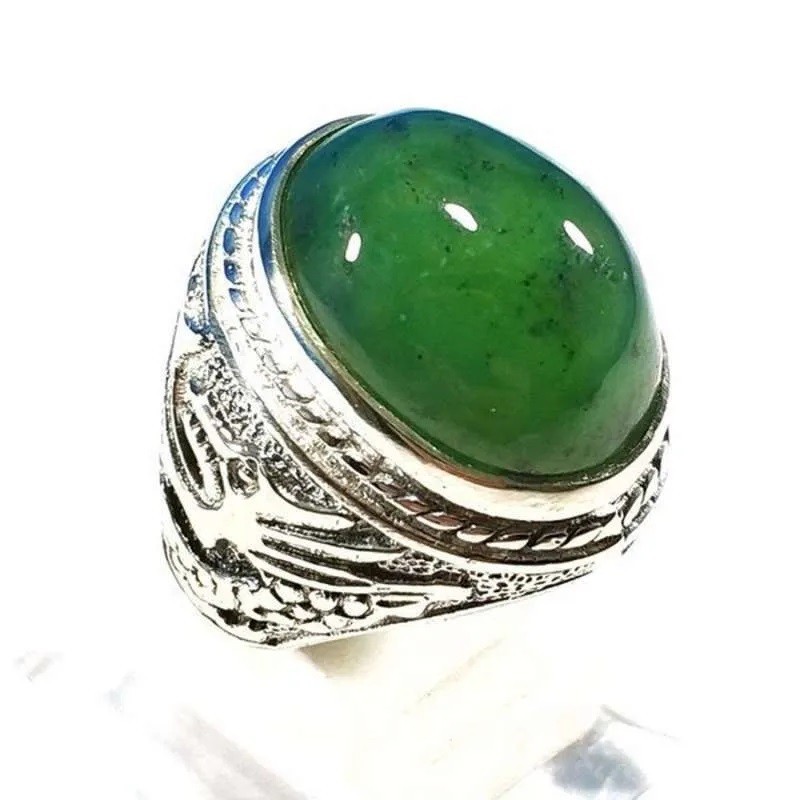 Cincin batu akik giok hijau disenter tembus ring