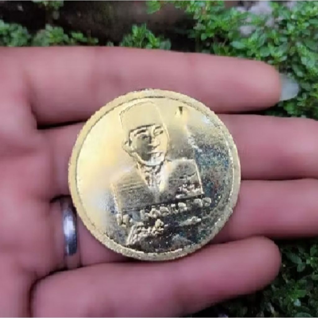 Koin soekarno kuningan