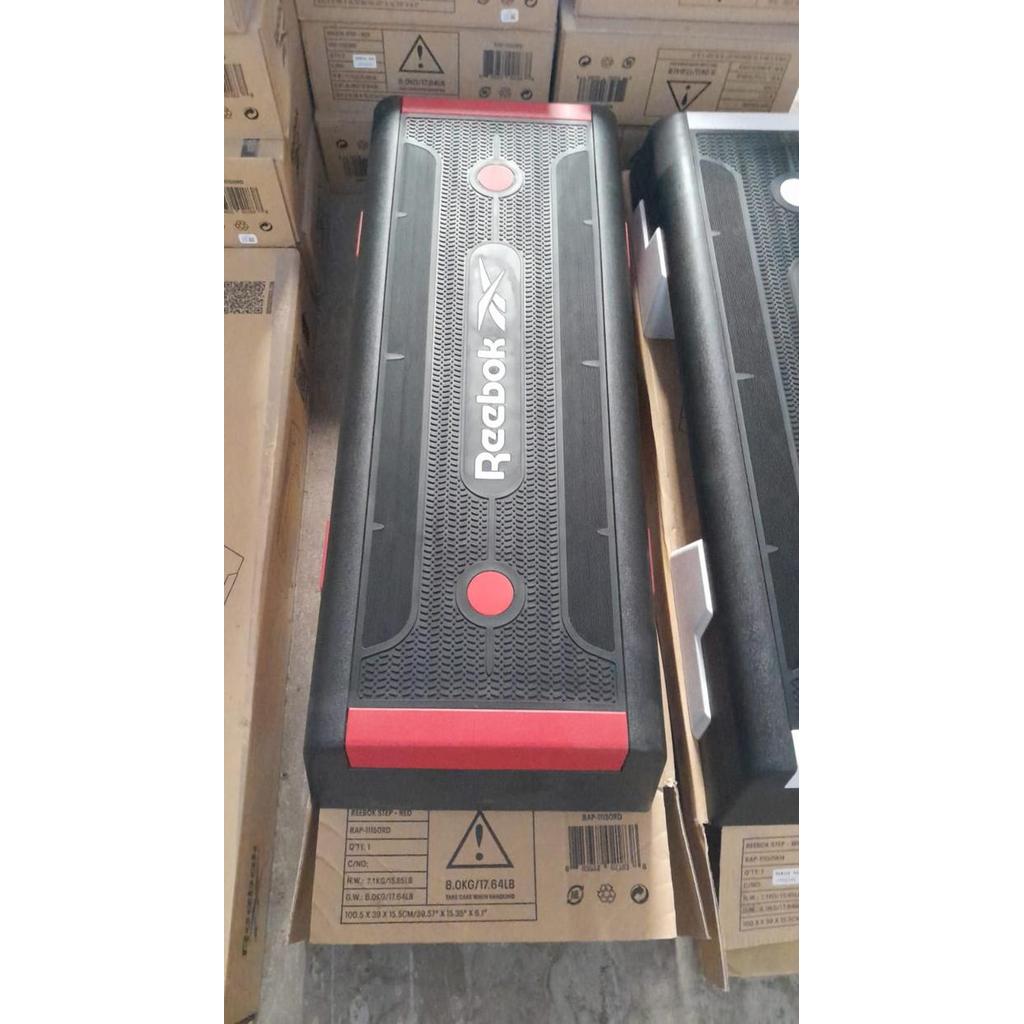 REEBOK STEP AEROBIC / STEPPER / REEBOK THE ORIGINAL STEP COLOUR - Black+Red