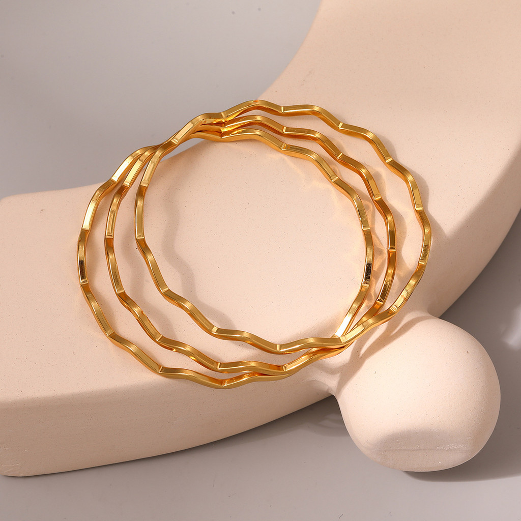 Gelang tidak beraturan emas baja titanium, gelang bergelombang