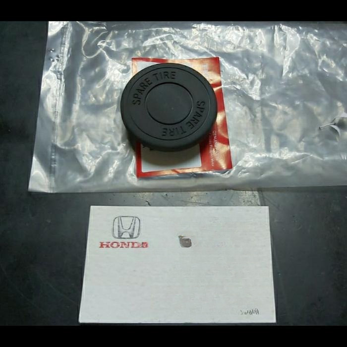 Karet Penutup Baut Ban serep Honda Mobilio Original