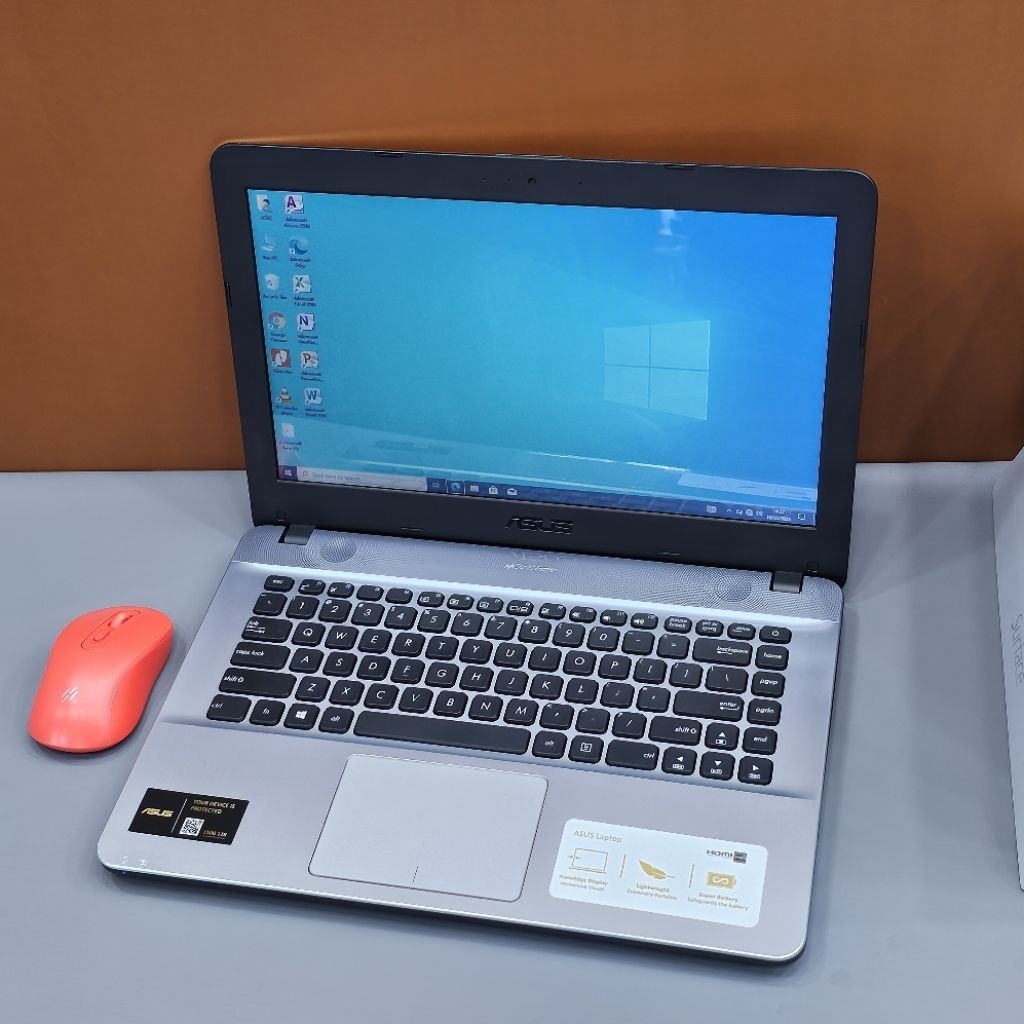 LAPTOP ASUS WARNA SILVER X441U INTEL CORE I3 RAM 4GB SSD 256GB WINDOWS 10 SECOND PREMIUM KWALITAS TE