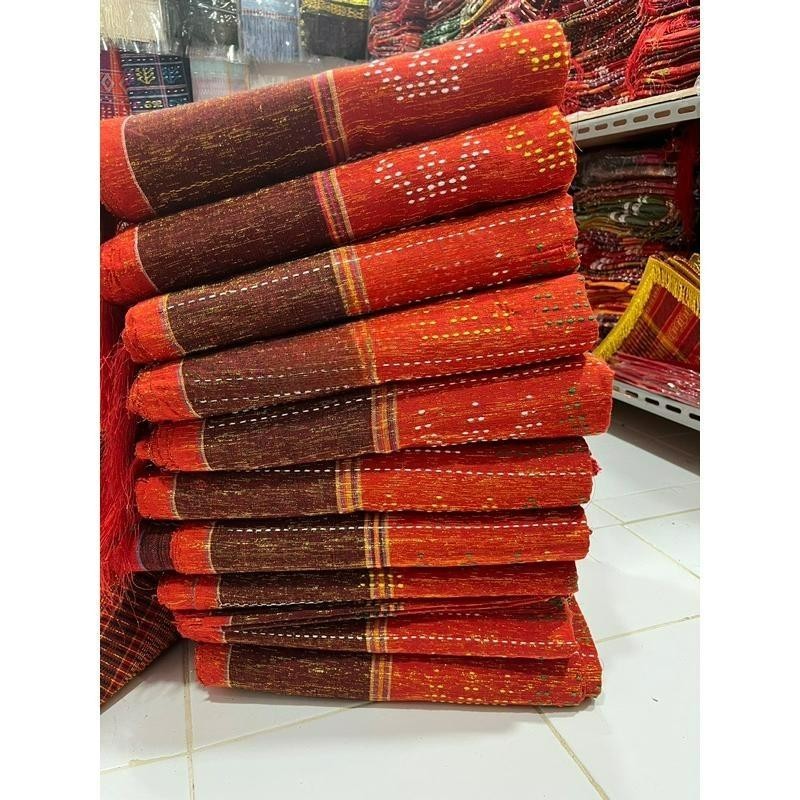 Ulos Sadum merah cabe dan hijau dimens Ulos panoropi ulos holong Ulos bere perempuan