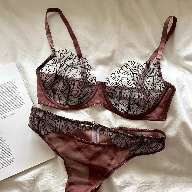 [Yunrouju] Baru Ultra Tipis Payudara Besar Menampilkan Pakaian Dalam Kecil Wanita Cincin Baja