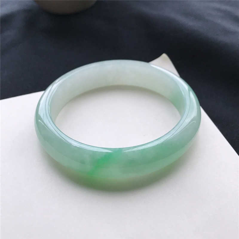 Gelang giok zamrud dengan warna hijau gelang giok dengan motif bunga untuk wanita gelang hijau cerah