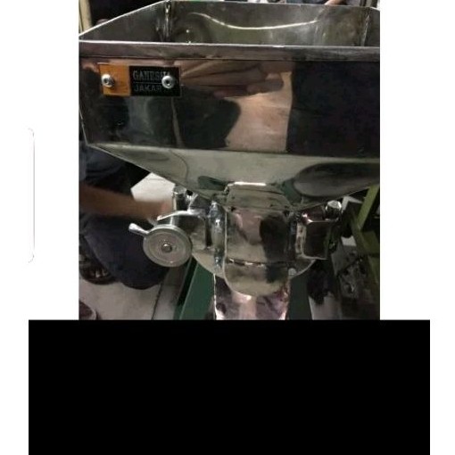 Mesin gilingan bumbu / gilingan cabai 8 inch ganesha stanless steel plus honda gx200 thailand