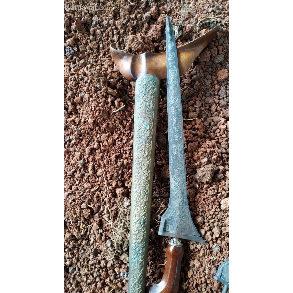 keris tombukk tilam upih udan mas  majapahit bk megantara sengkelat lar   Antik
