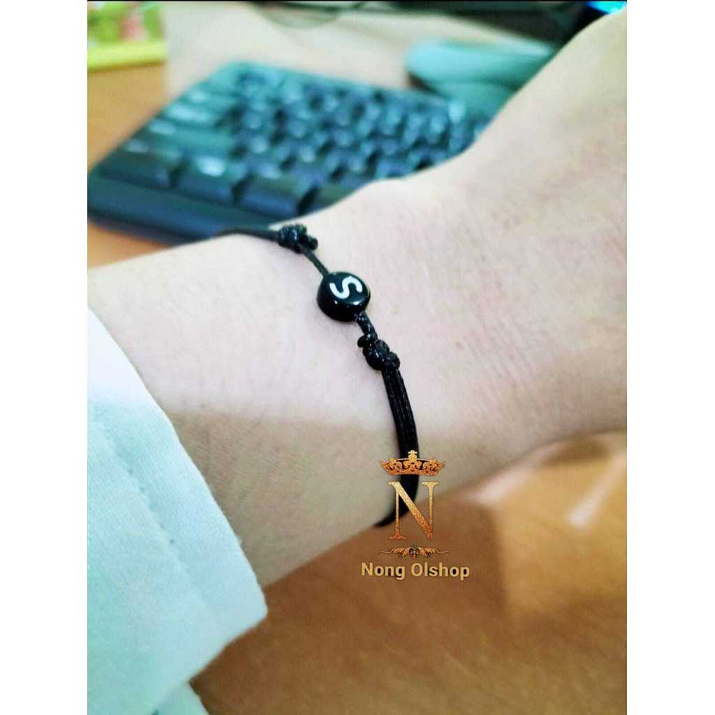Gelang tali Inisial huruf bulat Pipih Murah Harga 1 gelang/ Gelang tali Hitam couple sahabat atau pa