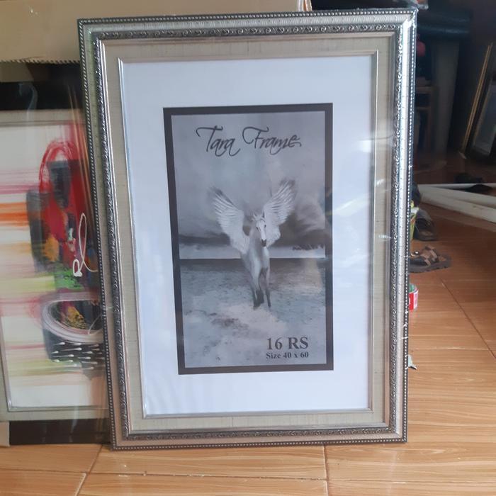 Bingkai foto ukrn 40 x 60