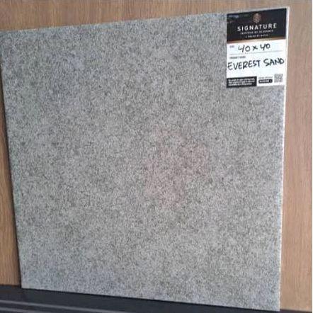 Keramik Lantai Carfot 40x40 Everest Sand Slip Stop | Kasar | Matte Product Mulia