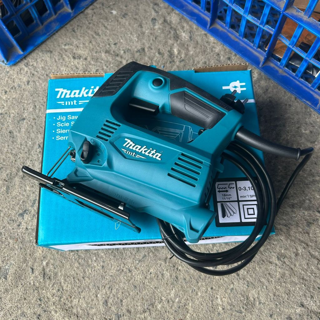NEW Mesin Gergaji Pemotong / Pengukir Kayu  Makita 4327 M  - Jigsaw Machine