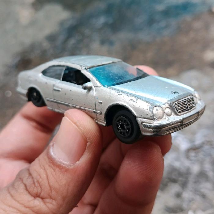 diecast bahan custom welly mercedes benz clk diecast mercy diecast loose ban mendelep pilar patah