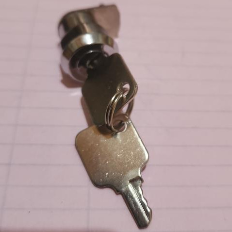 Kunci pintu kulkas kaca showcase original polytron