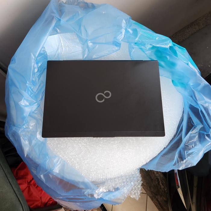 HANYA 7 ONS  FUJITSU U9310 LAPTOP CORE i7 | i5 GEN 10 TERTIPIS DI DUNIA  - i5-10th, 8GB, NO STORAGE