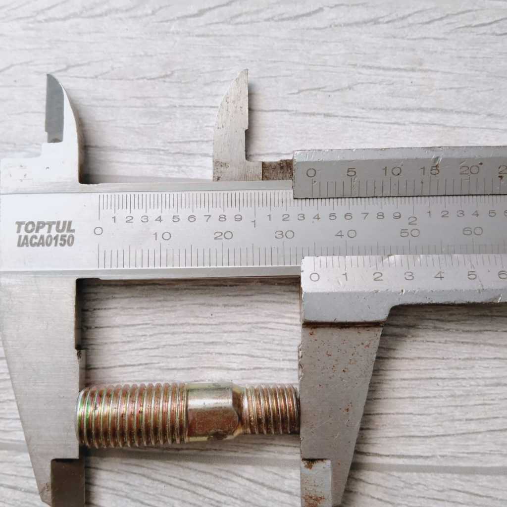 BAUT DRAT ULIR KIRI MUR ULIR 8MM 10MM /COD