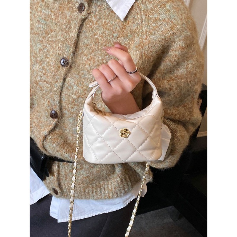 Tas Wanita Bergaris Kecil Gaya Chanel Tas Persegi Kecil Baru Tas Selempang Satu Bahu