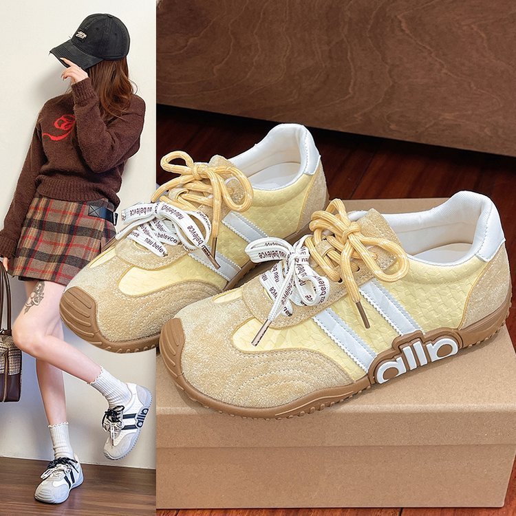 Sneakers Strap Wanita Sneakers Outdoor Sepatu Casual Premium Import