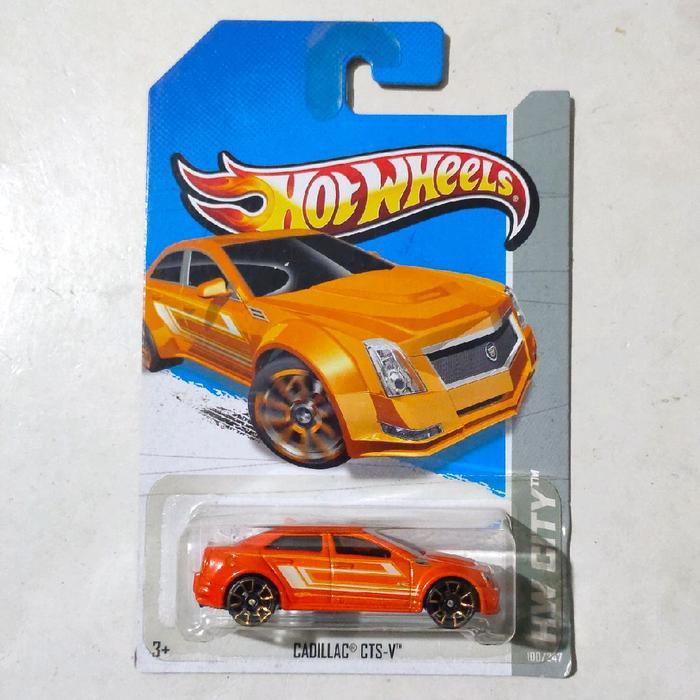 Mainan Hot Wheels Cadillac CTS V orange 2013 HW City