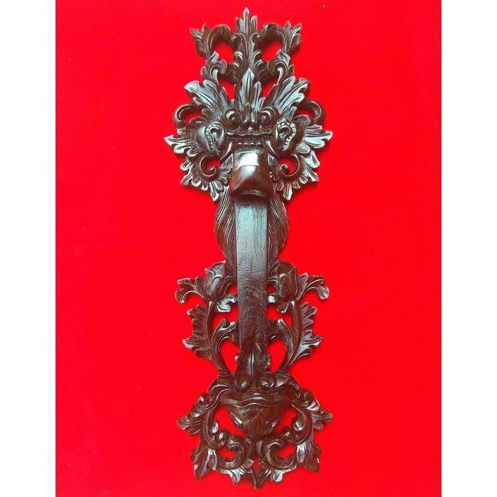 Blawong Dudukan Keris Model Buto Bali Motif Kembang